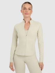 4F Bluza treningowa slim szybkoschnąca damska - beżowa M. Brązowe bluzy sportowe damskie 4f, m, bez wzorów, z materiału, bez kaptura, na fitness i siłownię. Za 179.99 zł.