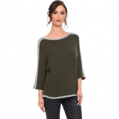 Sweter "Cecile" w kolorze khaki. Brązowe swetry damskie Cosy Winter, ze splotem, z okrągłym kołnierzem. W wyprzedaży za 159.95 zł.