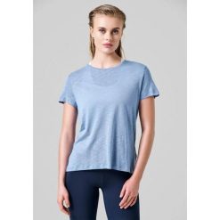 Koszulka Damska Sportowa Casall Soft Texture Tee Lekka Treningowa. Niebieskie koszulki sportowe damskie Casall, bez wzorów, bez kołnierzyka, bez ramiączek, na fitness i siłownię. W wyprzedaży za 188.99 zł.