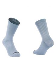 Skarpety rowerowe NORTHWAVE Switch Sock szare. Szare skarpety męskie Northwave, w ażurowe wzory, z dzianiny. Za 73.99 zł.