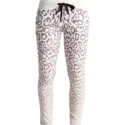 Juvia ANIMAL PRINT Spodnie treningowe plum. Spodnie dresowe damskie marki Juvia. Za 579.00 zł.
