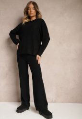 Czarny Komplet Dzianinowy z Bawełną Spodnie o Szerokim Kroju Sweter z Kapturem Siaira. Czarne spodnie materiałowe damskie Renee, bez wzorów, z bawełny, eleganckie, bez kołnierzyka, bez ramiączek, z kapturem. Za 149.99 zł.
