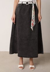 Czarna Rozkloszowana Spódnica Jeansowa z Bawełny z Paskiem z Apaszką Ipharianne. Czarne spódnice damskie Born2be, bez wzorów, z bawełny, biznesowe. Za 179.99 zł.