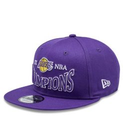 Czapka z daszkiem New Era. Fioletowe czapki i kapelusze męskie New Era, na zimę, bez wzorów. Za 159.99 zł.