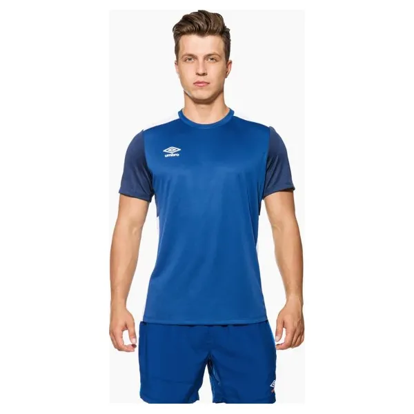 Umbro Koszulka Ss Training Jersey , granatowy, rozmiar M. Niebieskie koszulki sportowe męskie Umbro, l, bez wzorów, z jersey, bez kołnierzyka, bez ramiączek, climacool (adidas). W wyprzedaży za 59.99 zł.