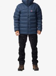 Kurtka ocieplana męska Fjallraven Expedition Mid Winter Jacket. Niebieskie kurtki męskie Fjällräven, m, bez wzorów, z materiału, z kapturem. Za 1,693.99 zł.