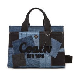 Torebka Coach. Niebieskie torebki do ręki damskie Coach, bez wzorów, klasyczne, bez dodatków. Za 1,459.00 zł.