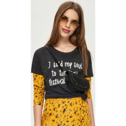 T-shirt z nadrukiem - Szary. T-shirty damskie marki Sinsay. Za 19.99 zł.