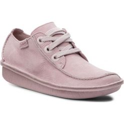 Półbuty CLARKS - Funny Dream 261357234 Dusty Pink. Czerwone półbuty damskie Clarks, z materiału. Za 399.00 zł.