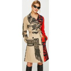 Desigual - Płaszcz. Płaszcze damskie marki Desigual. Za 849.90 zł.