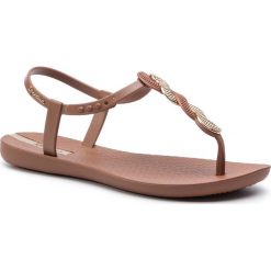 Sandały IPANEMA - Premium Curl Fem 82674 Brown/Gold 20933. Brązowe klapki damskie marki Ipanema, bez wzorów, z tworzywa sztucznego. Za 169.99 zł.