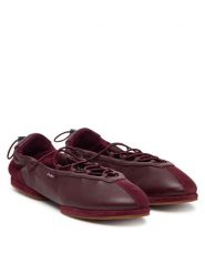 Polo Ralph Lauren Baleriny Ballerina Sneaker 804P08221003 Bordowy. Czerwone baleriny damskie Polo Ralph Lauren, bez wzorów, ze skóry, bez obcasa. Za 859.99 zł.