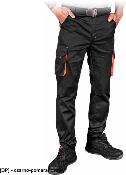LAND-JOG-T - Elastyczne spodnie ochronne do pasa LAND-JOG męskie 62% poliester, 35% bawełna, 3% elastan 240 g/m2 - czarno-pomarańczowy 46. Brązowe spodnie materiałowe męskie Reis, m, bez wzorów, z bawełny. Za 136.15 zł.