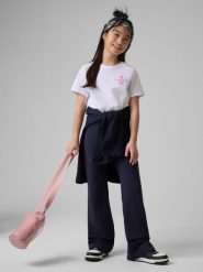 4F T-shirt regular z nadrukiem dziewczęcy - biały 140 (9-10 lat). Białe t-shirty i topy dla dziewczynek 4f, bez wzorów, z bawełny, bez ramiączek. Za 39.99 zł.