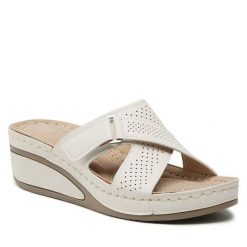 Klapki Clara Barson. Białe klapki damskie Clara Barson, bez wzorów, bez obcasa. Za 89.99 zł.