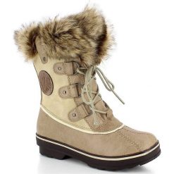 Kozaki zimowe "Anaelle" w kolorze beżowym. Brązowe kozaki damskie Kimberfeel, z materiału, bez obcasa. W wyprzedaży za 329.95 zł.