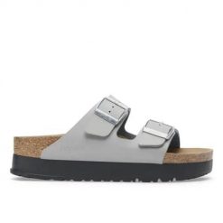 Klapki damskie Birkenstock Arizona Flex. Szare klapki damskie Birkenstock, bez wzorów, z jeansu, bez obcasa. Za 442.00 zł.