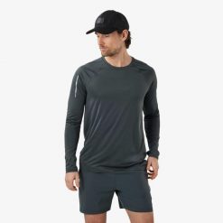Koszulka treningowa męska Swedemount Core Training L/S Tee szybkoschnąca. Czarne koszulki sportowe męskie SWEDEMOUNT, l, bez wzorów, z materiału, bez kołnierzyka, bez ramiączek, do biegania. Za 77.99 zł.