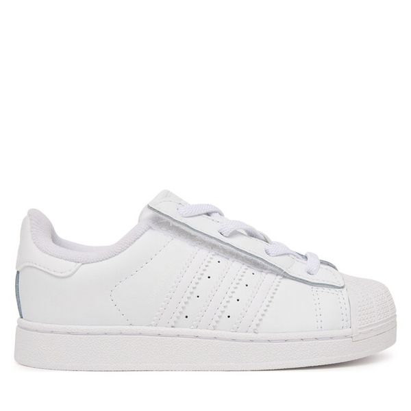Sneakersy adidas. Białe trampki i tenisówki chłopięce Adidas, bez wzorów, bez zapięcia. Za 226.99 zł.