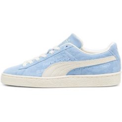 Buty Puma Suede Classic Sophia Chang, Kobiety. Niebieskie obuwie sportowe damskie Puma, bez wzorów, z zamszu, trekkingowe, Puma Suede. W wyprzedaży za 490.00 zł.