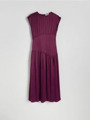 Sukienka z wycięciem na plecach - mahoniowy. Brązowe sukienki damskie Reserved, l, bez wzorów, z wiskozy, bez kołnierzyka, bez ramiączek, rozkloszowane. W wyprzedaży za 179.99 zł.