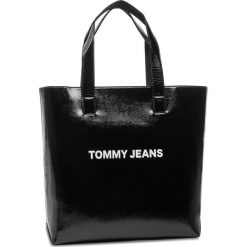 Torebka TOMMY JEANS - Tjw Modern Girl Tote AW0AW006231 002. Torebki do ręki damskie marki Tommy Jeans. Za 599.00 zł.