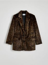 Marynarka oversize ze zwierzęcym wzorem - wielobarwny. Żakiety damskie Reserved, l, bez wzorów, z tkaniny. W wyprzedaży za 119.99 zł.