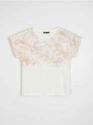 Bawełniana koszulka z cyrkoniami i motywem kwiatowym - kremowy. Białe t-shirty damskie Sinsay, l, bez wzorów, z bawełny, bez kołnierzyka. Za 25.99 zł.