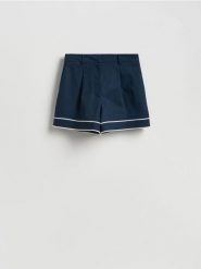 Szorty z kontrastową wstawką - granatowy. Niebieskie szorty damskie Reserved, l, bez wzorów, z tkaniny. Za 149.99 zł.