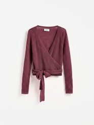 Sweter z wełną - mahoniowy. Brązowe swetry damskie Reserved, l, bez wzorów, z dzianiny, bez kołnierzyka, bez ramiączek, bez kaptura. Za 159.99 zł.