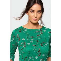 Klasyczny sweter z nadrukiem. Swetry damskie Greenpoint. Za 39.99 zł.