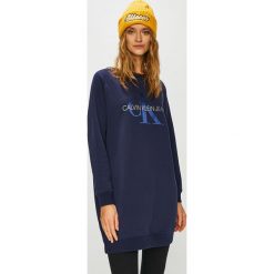 Calvin Klein Jeans - Sukienka. Sukienki damskie marki Calvin Klein Jeans. W wyprzedaży za 399.90 zł.