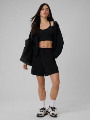 4F Spodenki dresowe z modalem damskie - czarne M. Czarne szorty damskie 4f, m, bez wzorów, z dresówki. Za 129.99 zł.