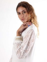 Bluza z zamek błyskawiczny na co dzień na siłownię. Białe bluzy sportowe damskie LEONE 1947 APPAREL, m, bez wzorów, z koronki, bez kaptura, na fitness i siłownię. Za 147.31 zł.