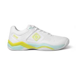 Buty do padla Rockford – lekkie, wygodne, wydajne i trwałe. Białe obuwie sportowe damskie IZAS, bez wzorów, z materiału. Za 399.96 zł.