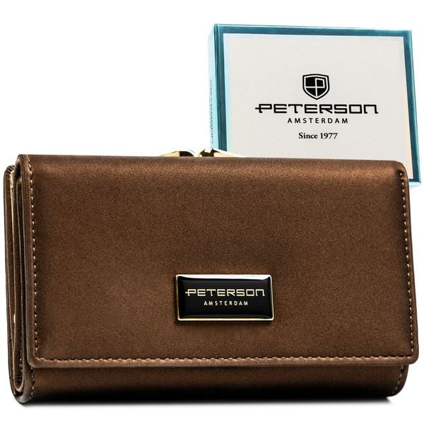 Portfel damski wykonany ze skóry naturalnej i ekologicznej w brązowym kolorze PTN PS108-HNL Peterson. Brązowe portfele damskie Peterson, bez wzorów, ze skóry. Za 129.99 zł.