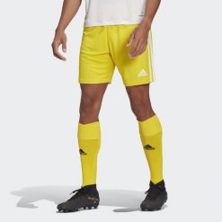 Spodenki piłkarskie męskie adidas Squadra 21 Short. Białe krótkie spodenki sportowe męskie Adidas, m, bez wzorów, do piłki nożnej. Za 66.00 zł.