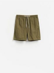 Szorty jogger z lnem - ciemnozielony. Zielone szorty męskie Reserved, l, bez wzorów, z bawełny. Za 129.99 zł.