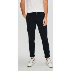 Pierre Cardin - Spodnie. Spodnie materiałowe męskie marki Pierre Cardin. W wyprzedaży za 299.90 zł.