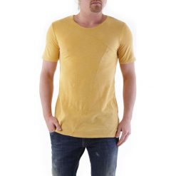 T-shirt w kolorze żółym. Żółte t-shirty męskie marki Absolut Joy, z okrągłym kołnierzem. W wyprzedaży za 59.95 zł.