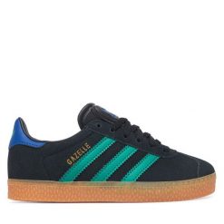 Sneakersy adidas. Czarne trampki i tenisówki chłopięce Adidas, bez wzorów, bez zapięcia. Za 279.99 zł.