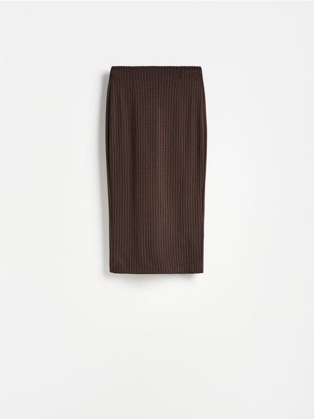 Spódnica midi w paski - ciemnobrązowy. Brązowe spódnice damskie Reserved, l, bez wzorów, z dzianiny, midi, dopasowane. Za 89.99 zł.