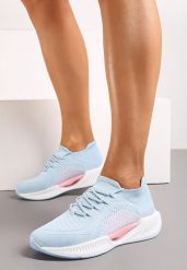 Niebieskie Wsuwane Buty Sportowe z Siateczki z Ozdobną Wstawką na Podeszwie Winnstona. Niebieskie obuwie sportowe damskie Born2be, bez wzorów, z materiału. Za 89.99 zł.
