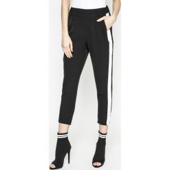 Answear - Spodnie Sporty Fusion. Zielone legginsy damskie ANSWEAR, m, bez wzorów, z elastanu. W wyprzedaży za 59.90 zł.
