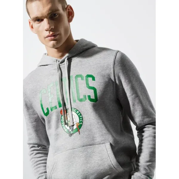 New Era Bluza Team Logo Boston Celtics Boston Celtics Gra , szary, rozmiar L. Szare bluzy męskie New Era, l, bez wzorów, z bawełny, bez kaptura. W wyprzedaży za 269.99 zł.