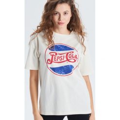 Koszulka z logo vintage Pepsi-Cola - Kremowy. T-shirty damskie Cropp. W wyprzedaży za 29.99 zł.