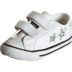 Sneakersy w kolorze białym. Trampki i tenisówki dziewczęce marki Billowy. W wyprzedaży za 65.95 zł.