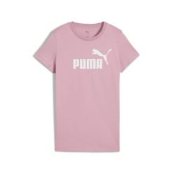 Damska koszulka z logo ESS No. 1 PUMA Poised Pink. Czerwone koszulki sportowe damskie Puma, bez wzorów, bez kołnierzyka, bez ramiączek, na fitness i siłownię. Za 135.64 zł.