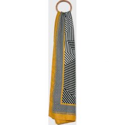 Medicine - Chusta Basic. Szaliki i chusty damskie marki MEDICINE. Za 49.90 zł.