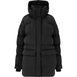 Damska kurtka z kapturem Whistler Creed CFT. Czarne kurtki damskie Whistler, na zimę, bez wzorów, z puchu, z kapturem. Za 543.50 zł.